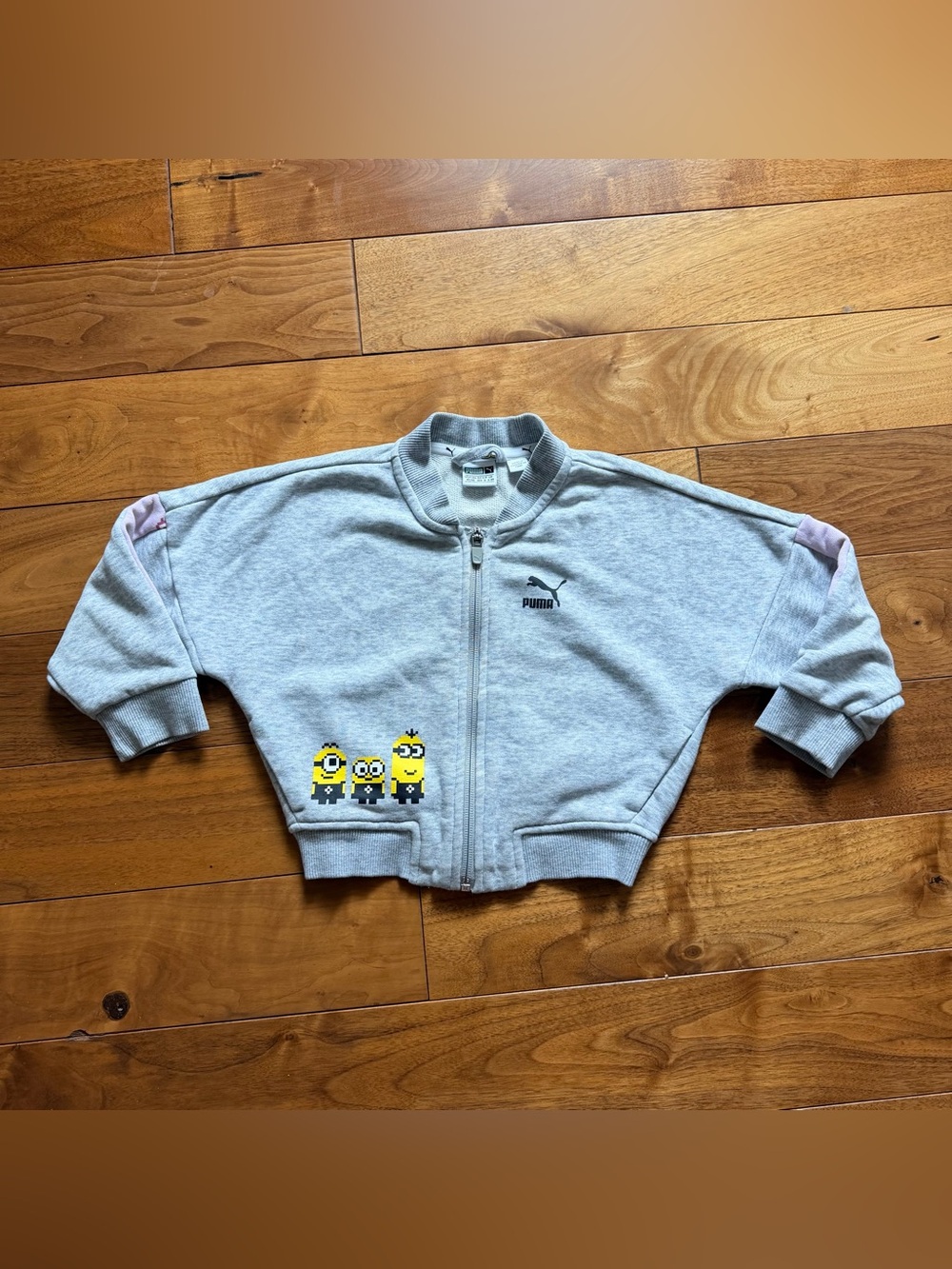 Puma Kids' Light Gray Zip-Up Sweatshirt with Minions Graphic Size 4T